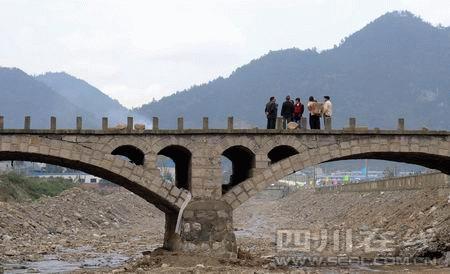 �������Ӛ��޺��Ԛ����޴��������x��(�M�D)