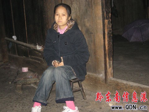 長女如母 父親病逝后她苦尋帶妹求醫之路