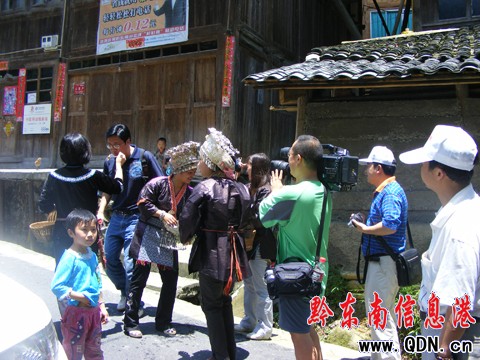 《苗鄉侗寨》欄目攝制組走進南哨(組圖)