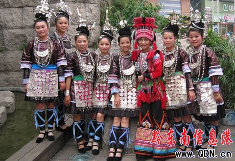 �ڶ��á����z����С�S����Ů����d�u�w��