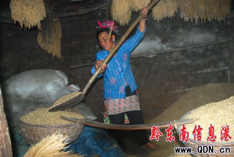 ��ɽ��կ��Ⱥ����ˮ�ϼZ�}���M�D��