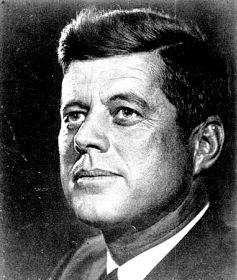 美新書揭秘歷任總統:肯尼迪與2秘書同時調情