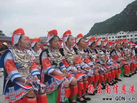 �Sƽ���m�����Ļ������H�鸂��Ư��ِ�_Ļ(�D)