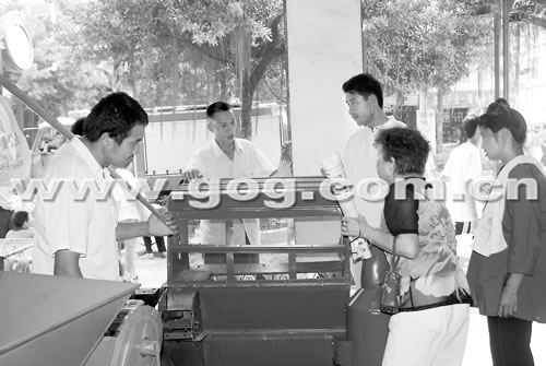 ���Ռ��� �Ž��r�C�Ј������𱬣��D��