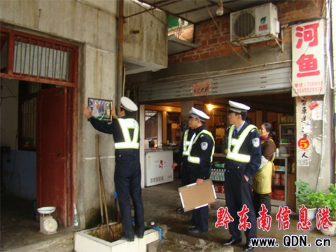 錦屏:酒店懸掛“禁酒”宣傳牌(組圖)