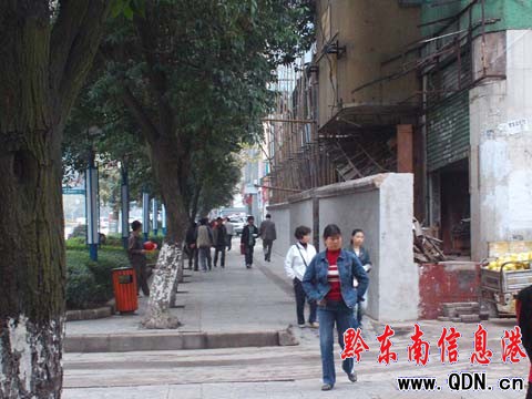 �P���ʮ�ַ��ݸ��� �^·�����ģ��D��