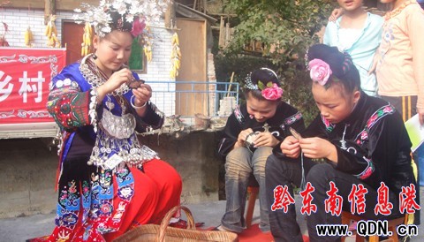 ������C���������ϵġ�ʷ�������D��