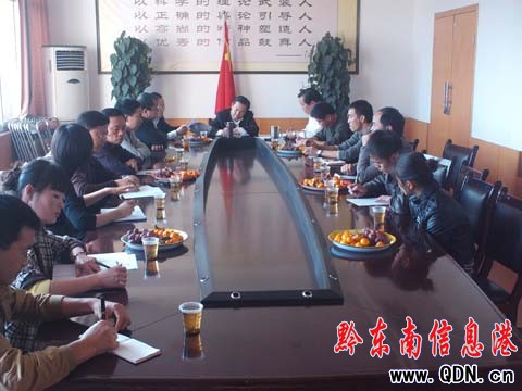 慶祝第十屆記者節座談會在凱里召開(圖)