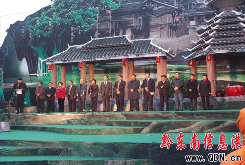 ���������z�ɹ��c�������F��e�У��M�D��