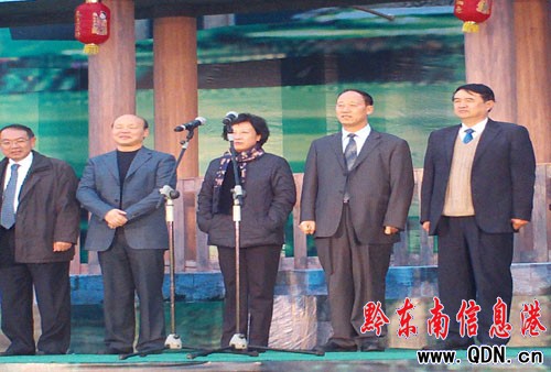 ���������z�ɹ��c�������F��e�У��M�D��