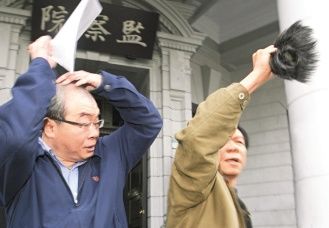 �����h��ί���㱻�����ٰl(f��)��Ƭ�@�zӰ��(�D)