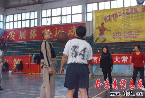 ǭ�|�����˴�ί���\(y��n)�ӕ��ڄP���e��(�M�D)