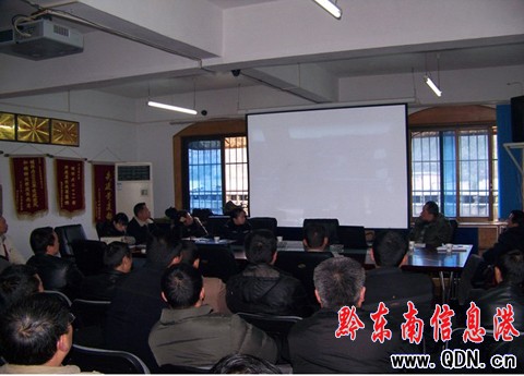 �P���н���꠼Ӵ���\��I��ͨ��ȫ�������D��