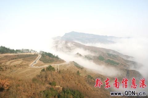 小風洞至都蘭通村油路竣工 車在云上行(圖)