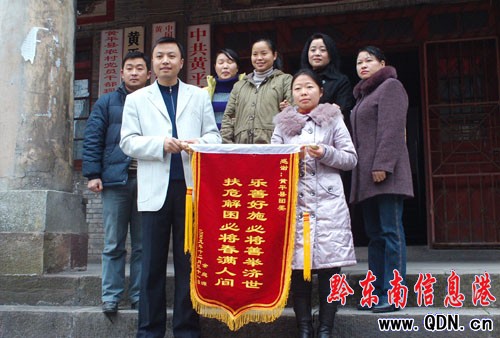 病魔無情 人間有愛 白血病是可以戰(zhàn)勝的(組圖)