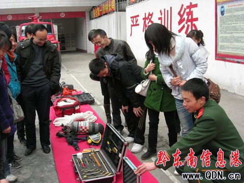 ����������Ӌ����־Ը���c�����ٱ����cԪ����