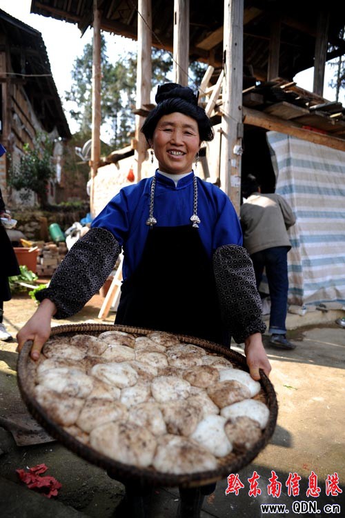 苗寨洋溢著迎春節的氣息(組圖)