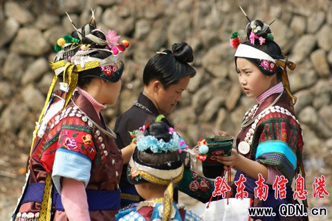 甘囊香蘆笙節(jié)走“政府+民間”之路內(nèi)容豐富(圖)