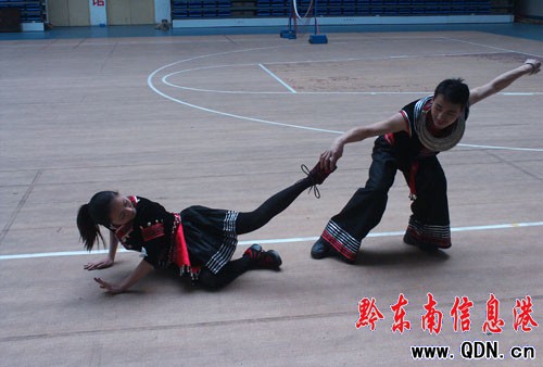 慶婦女節(jié)100周年聯誼會準備工作正在進行中(圖)