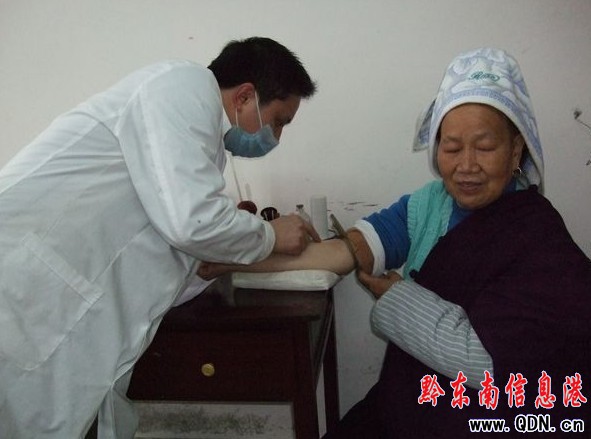 ��ɽ�h�_չ�P��Ů�Խ������M�w�z��ӣ��D��