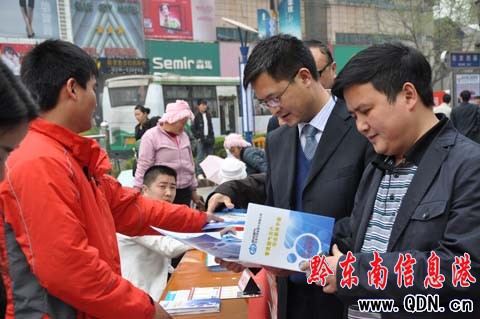 �P���_չ��������������¡������������(�D)