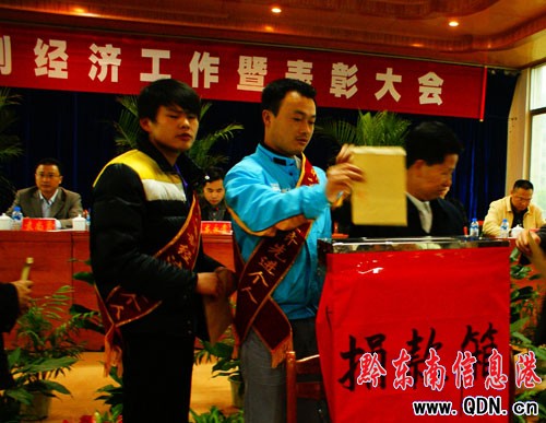 �\���h�e�зǹ���(j��ng)��(j��)�����߱��ô��(hu��)���D��