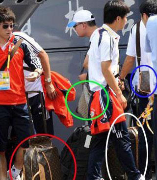 ���r�����������J�Ϸ� ���㱳LV����Կ�(�D)