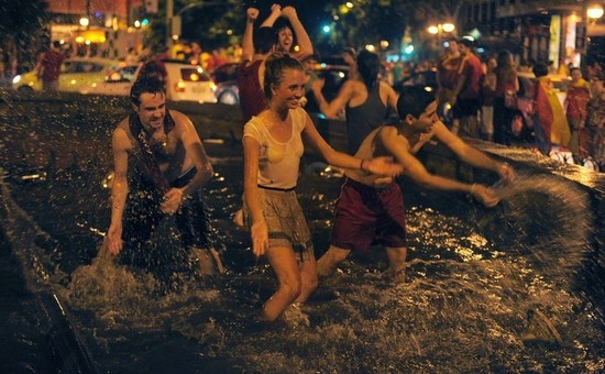 �������Z�������ݯ��� ᄑK������������(�D)