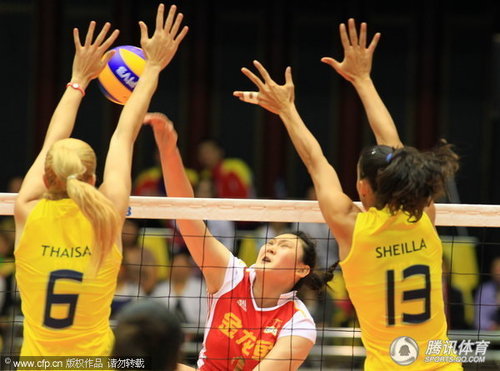 組圖:中國女排0-3遭巴西橫掃 澳門站獲亞軍