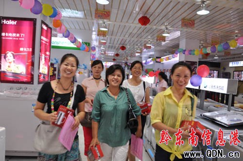 天柱一勞模56萬禮包送全縣教師(圖)