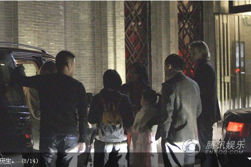 韋唯慶生獲洋男友送名貴單車(chē)撩發(fā)秀風(fēng)情(圖)