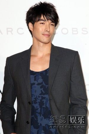 錦榮因蔡依林身價漲 臺灣時尚圈揚言封殺(圖)