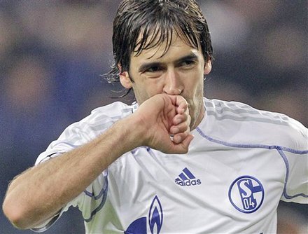 勞爾成歐戰第一前鋒 2球超越因扎吉續寫傳奇