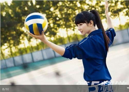 男排隊長攜黃奕拍大片 帥哥美女排球情緣(圖)