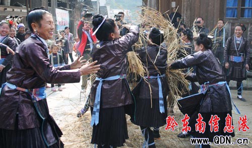 ��ƽ�r����ϲ�¹�(ji��)�k�����ж����裨�D��