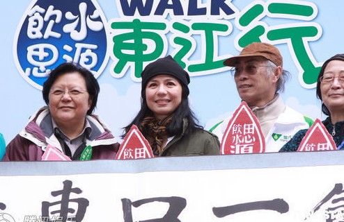 鐘楚紅否認移民傳聞 坦言仍未遇到追求者(圖)