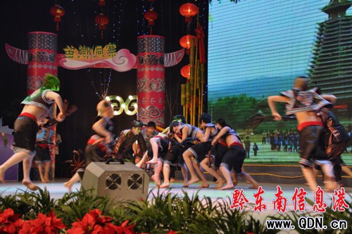 侗族大歌藝術團激情亮相2011年州春節聯歡晚會