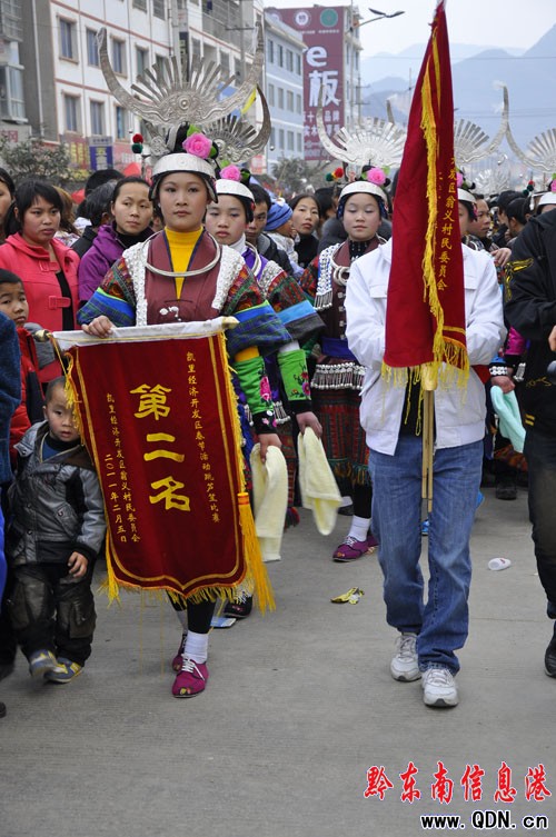 �P���������g�J�ϕ��_ʼ ʢ�b���ﶷ���ˣ��D��