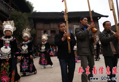 全村老少齊上陣 劍河昂英“村運會”賀新春