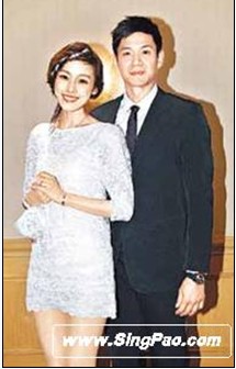 向范瑋琪求婚一周年 黑人送對(duì)方最愛黑色機(jī)車包