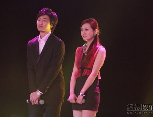 《非誠(chéng)勿擾》怪癖男牽手成功 “光頭魔咒”延續(xù)