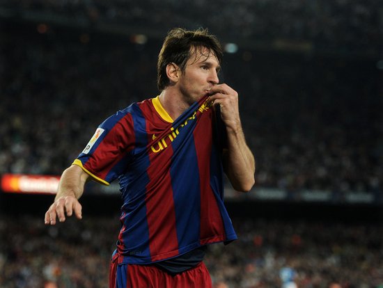 西甲-巴薩3-1大逆轉 梅西2射1傳蒂亞戈破門