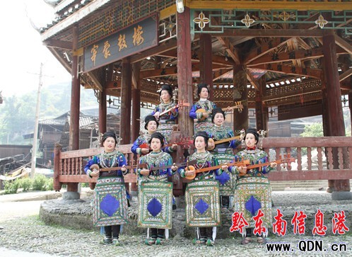 ��ƽ��푶�����������ͨ��Ҏ���D��