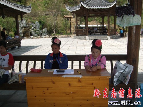 ����С�L���������ξ��^�J�����ýӴ�����(�D)