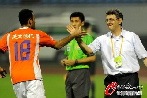 ɽ�|2-0����2�B�� ���������T�W�ȼ{�a(b��)�r(sh��)����