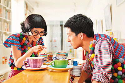 Angelababy新片變身女招待 發宣言稱敢愛敢恨