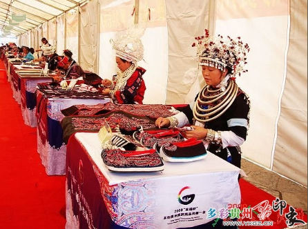 ���㡱�C��(d��ng)�ˣ�ӛ���z���C������������(�D)