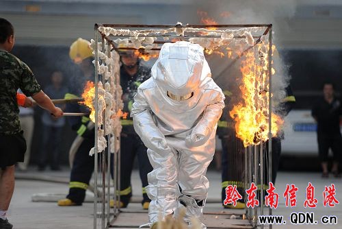 ��կ܊�������~ˮ��  �g��һ�Ñc�ѹ�(�D)