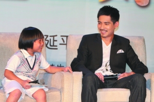 ������һ��(du��)���c��������� ELLA�Գ������Ǣ