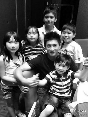 ����¡:���l(f��)�����¸�ĸ��Σ֪ͨ ������ͥ����